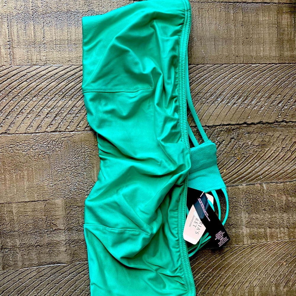 Victoria’s Secret bikini top